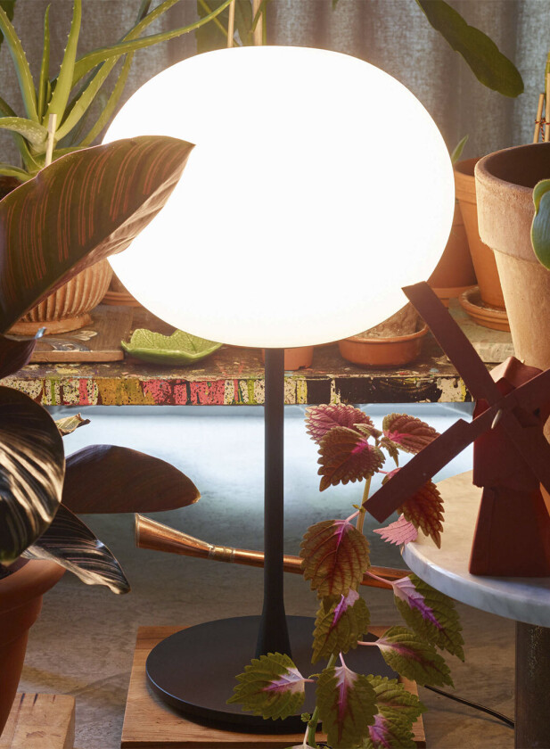 Glo-Ball T1 bordlampe - sort