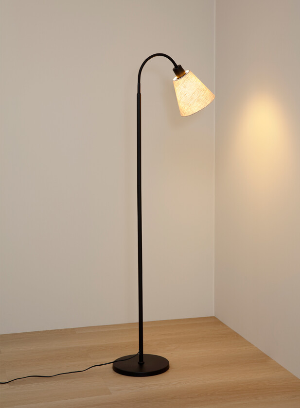 Tosca-1 gulvlampe - helsort