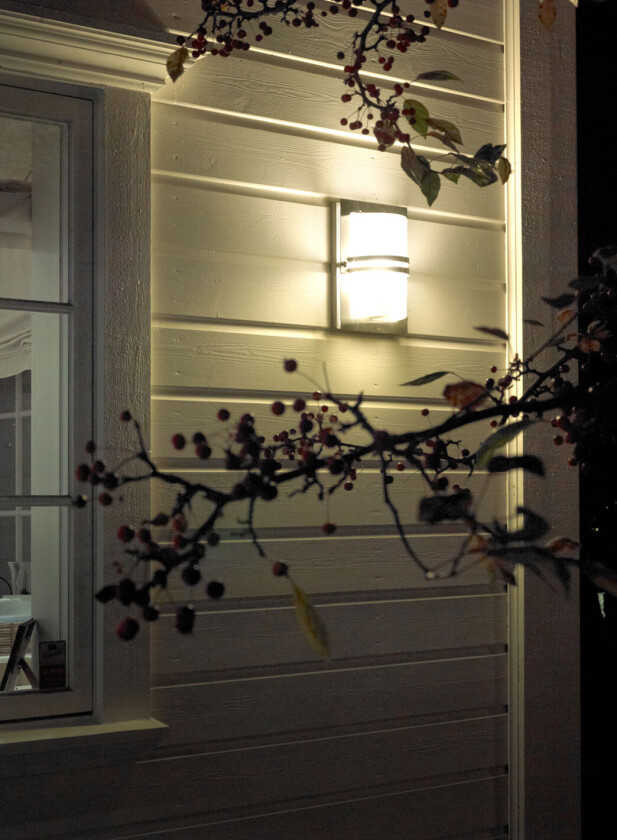 Basel 661 utelampe - stål