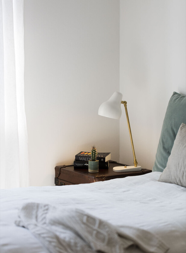 VL 38 bordlampe - hvit/messing