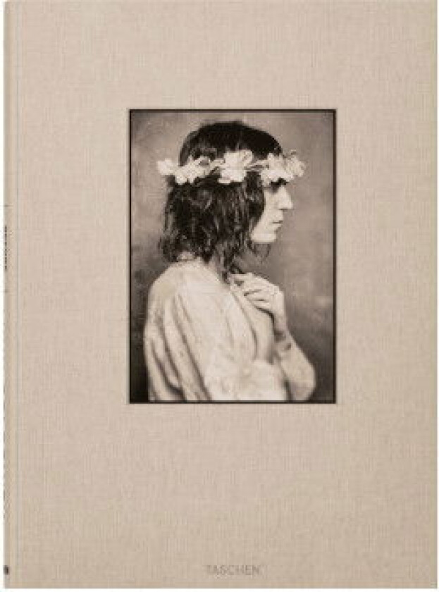 Lynn Goldsmith. Patti Smith. Before Easter After