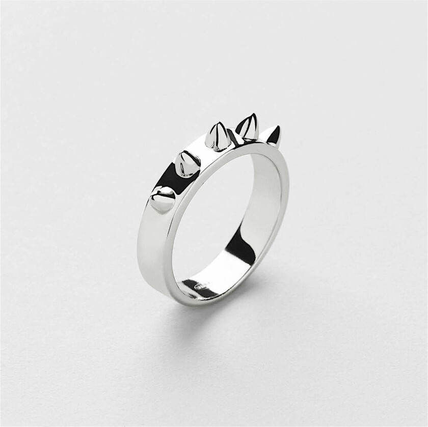 Thick Spike Ring