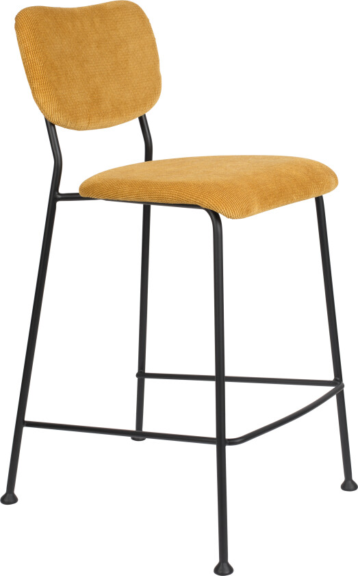 Bilde av ZUIVER Benson barkrakk, m ryggstøtte og fotstøtte - okergul fløyel polyester/nylon og sort stål (64,5 cm)