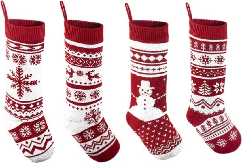 Store julegaver i store julekuler med rustikk kabelstrikk