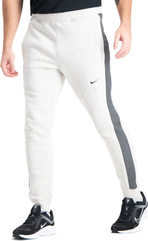 Sportswear Nsw Sp Flc Jogger Bb, joggebukse, herre LIGHT BONE/IRON GREY