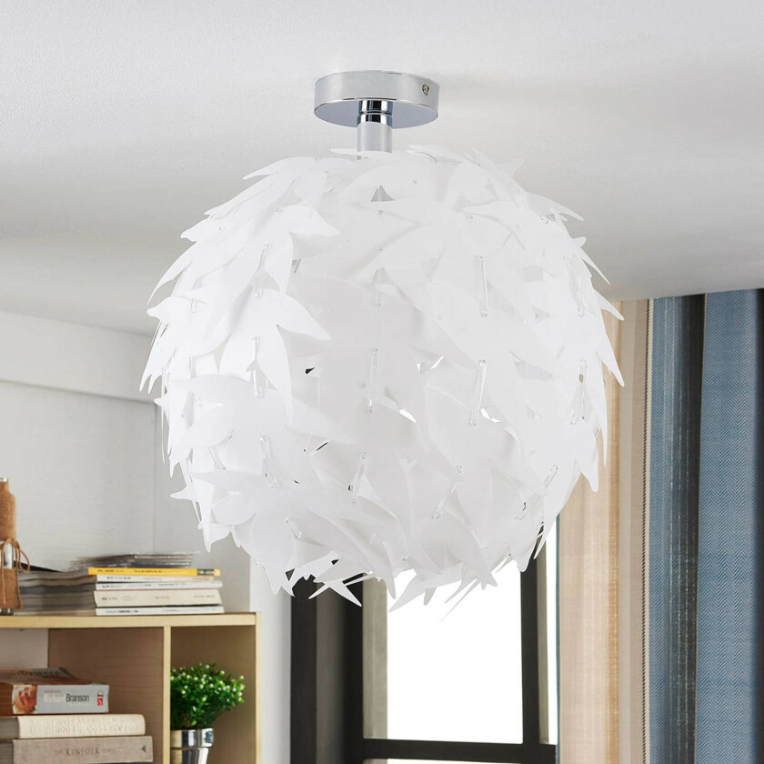 Corin - hvit taklampe i trendy look.