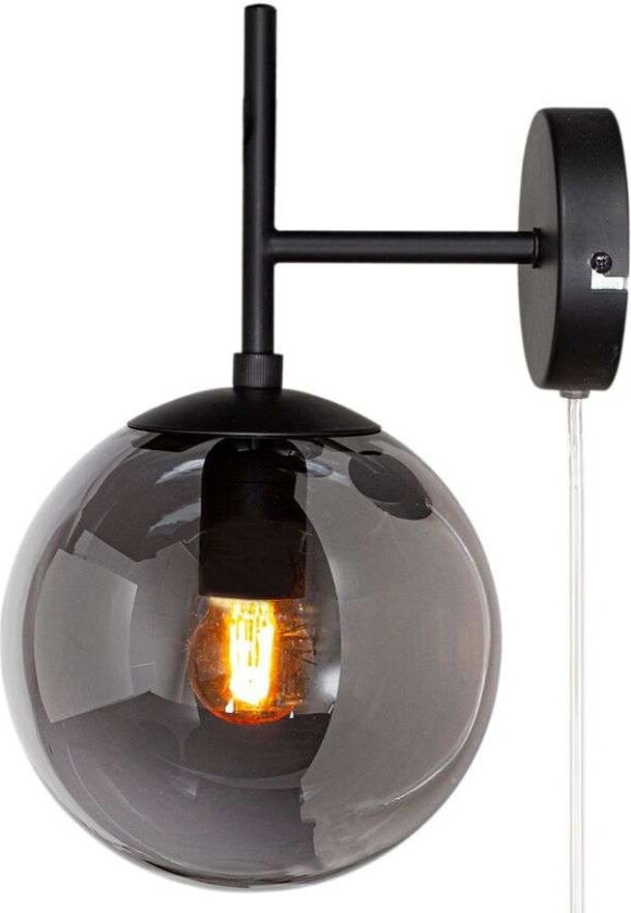 By Rydens Boyle vegglampe - Røykfarget