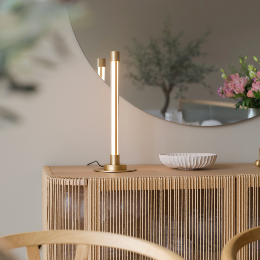 Tube LED Bordlampe Gull Interiørlampe Lampehuset