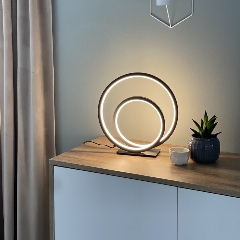 Circle Twin LED Bordlampe Sort Interiørlampe Lampehuset