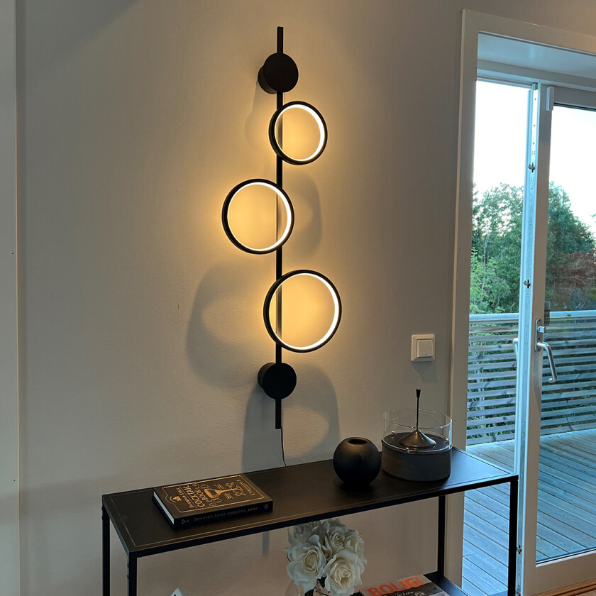 Alias Circle Vegglampe Sort Interiørlampe Lampehuset