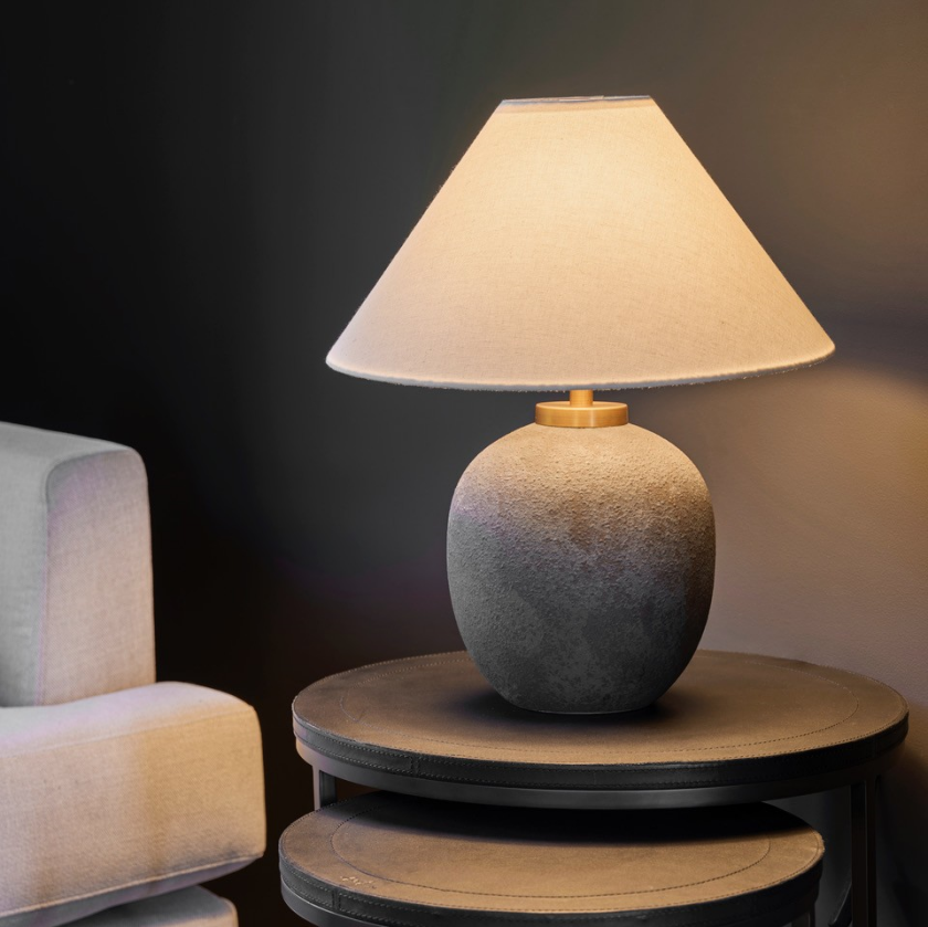 Amfora Bordlampe Med Lin Skjerm Sort Interiørlampe Lampehuset
