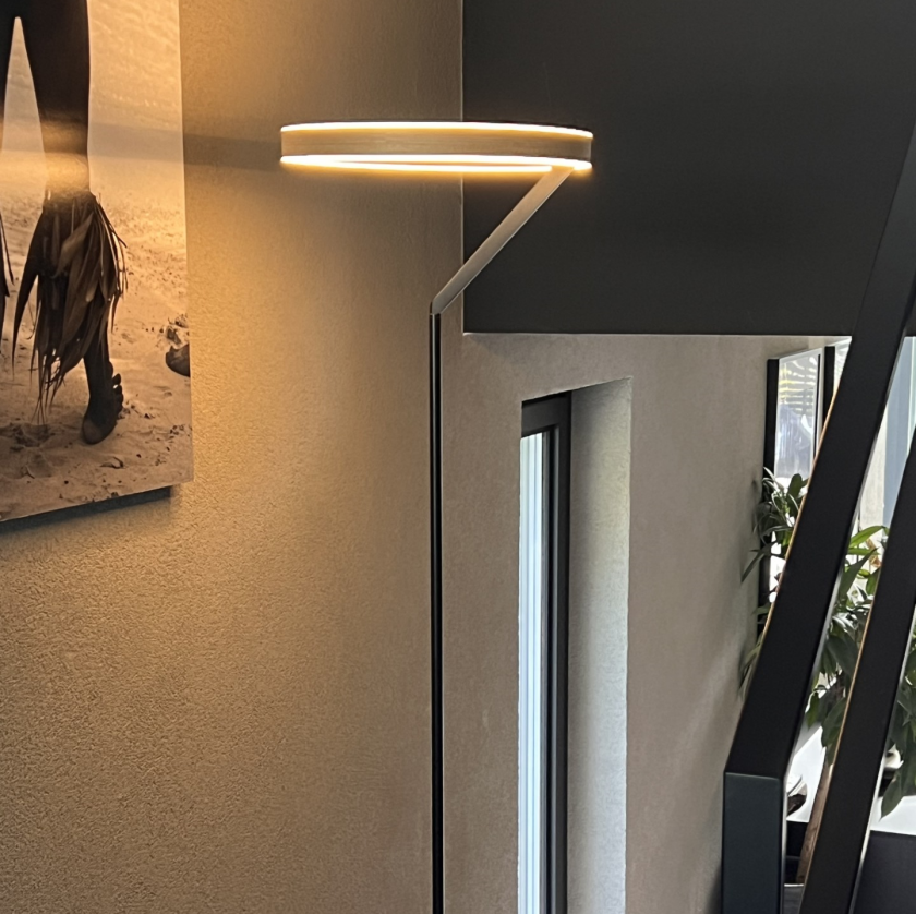 Cupra Gulvlampe LED Sort Interiørlampe Lampehuset