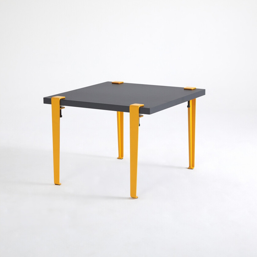 Halicheron Sofabord 60x60 cm Svart/Gul - Hanah Home