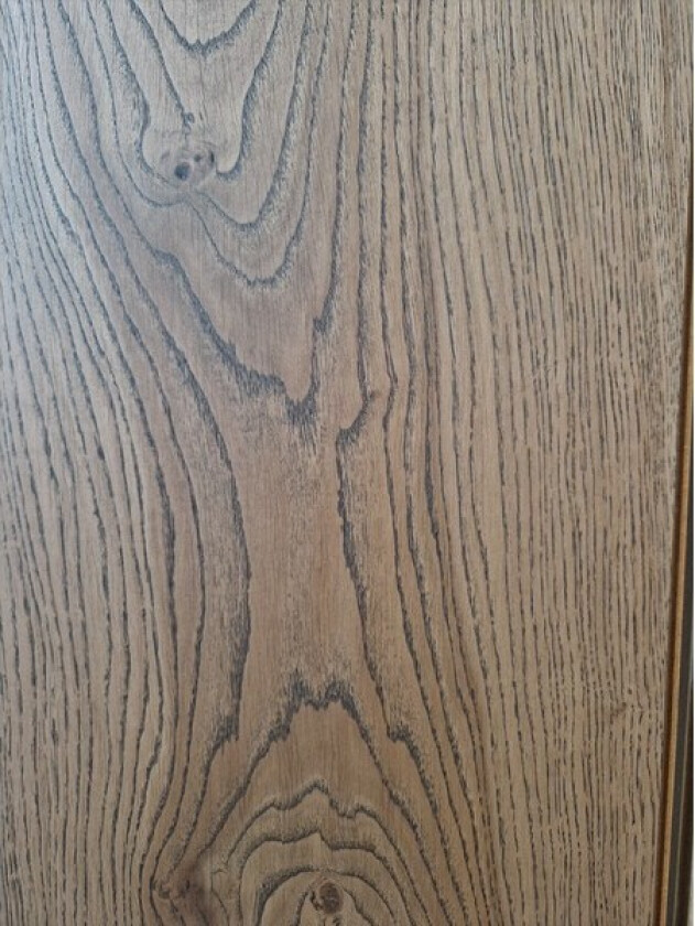 Herdet tregulv fjelleik eik t: 11mm b: 270mm l: 2200mm lakkert