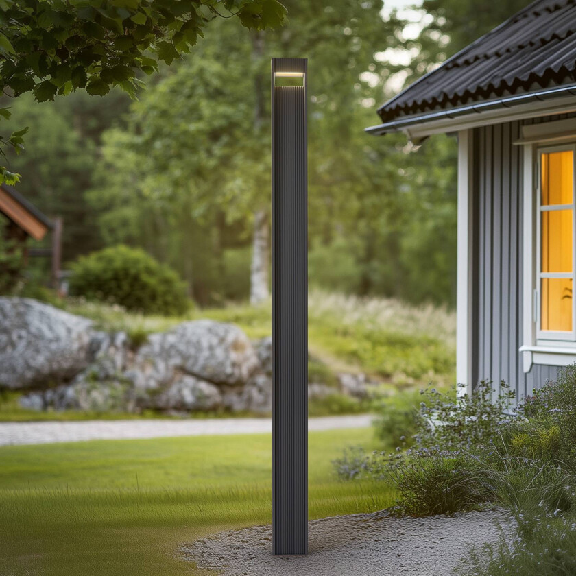 Lucande LED-gatelampe Tavion, mørk grå, aluminium, høyde 230 cm