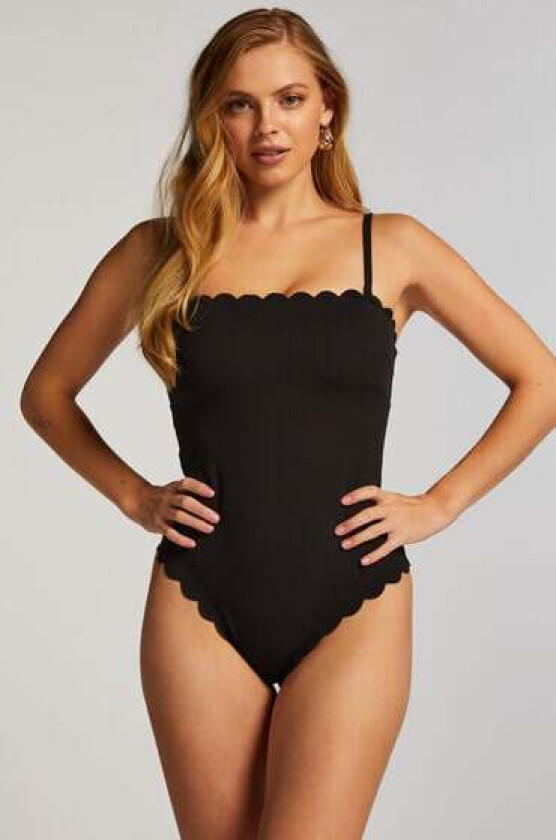 Badedrakt Shaping Bandeau Scallop Svart