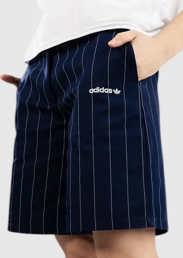 Pinstripe Shorts hvit