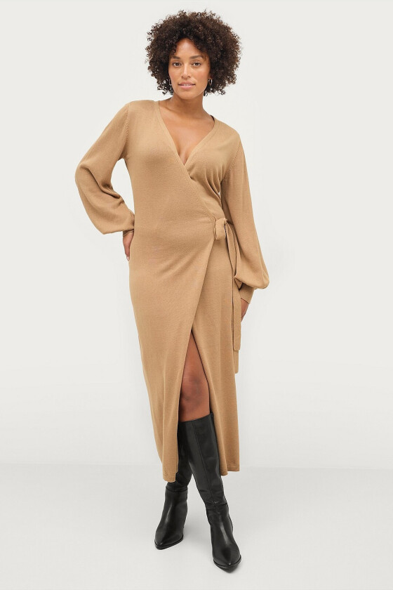 Omslagskjole Alicia Knitted Wrap - Beige