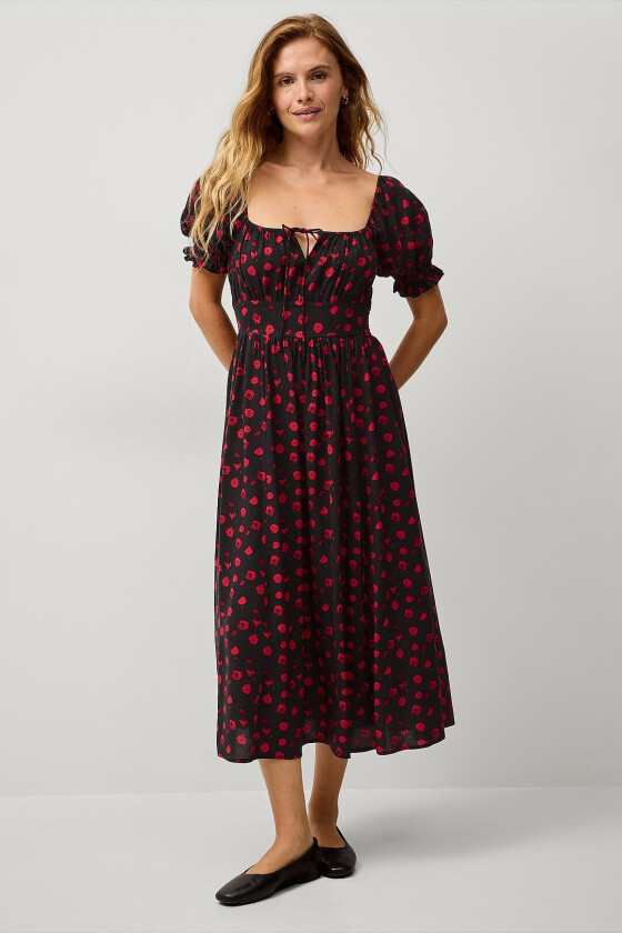 Midikjole i viskose med markert midje - Svart