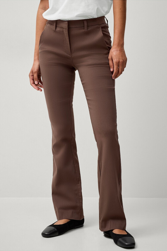 Flexy Bootcut bukser i superstretch - Brun