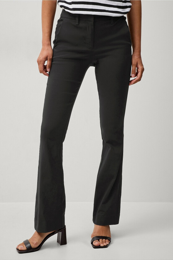 Flexy Bootcut bukser i superstretch - Svart