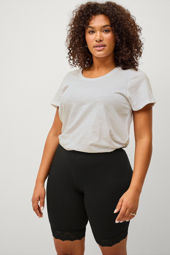 Korte sykkelshortser med blondekant - Svart