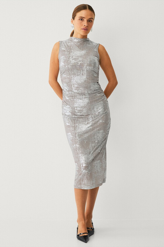Kjole viSilvera Funnelneck S/L Midi Dress - Sølv