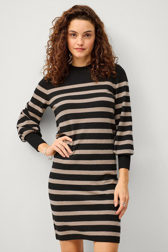 Kjole viKerry O-neck L/S Knit Dress - Svart