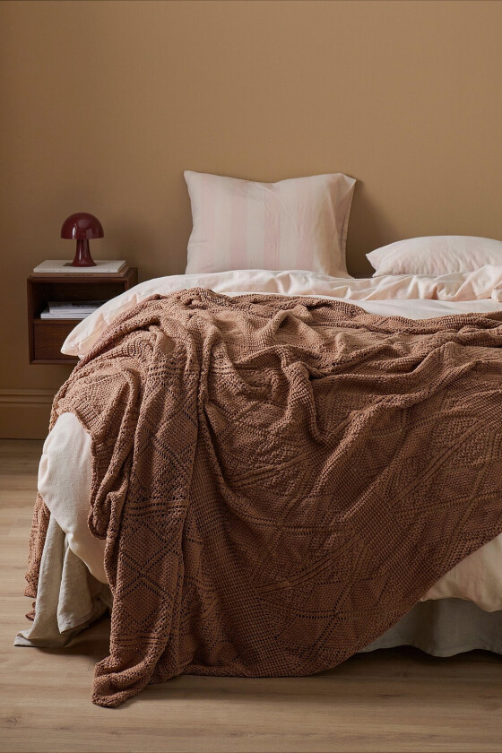Sengeteppe / pledd Juliette Crochet - Rosa