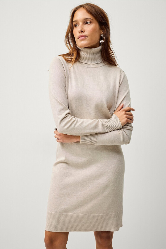 Kjole U6801 MilaSZ Rollneck Dress - Beige