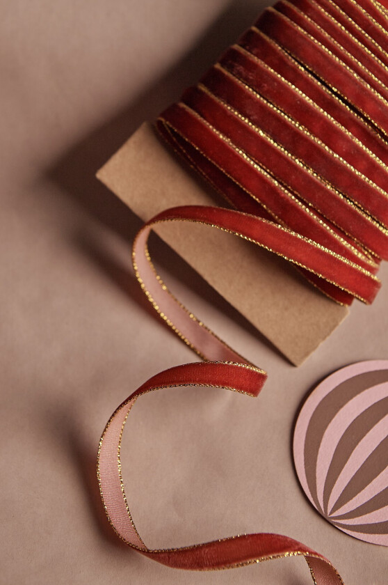 Gavebånd Velvety Gold i fløyel, 20 m - Rød