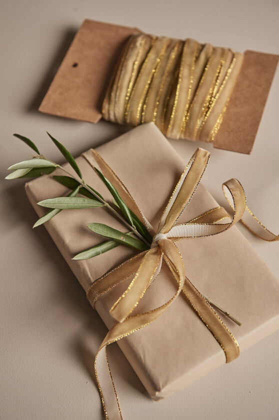 Gavebånd Velvety Gold i fløyel, 20 m - Gul