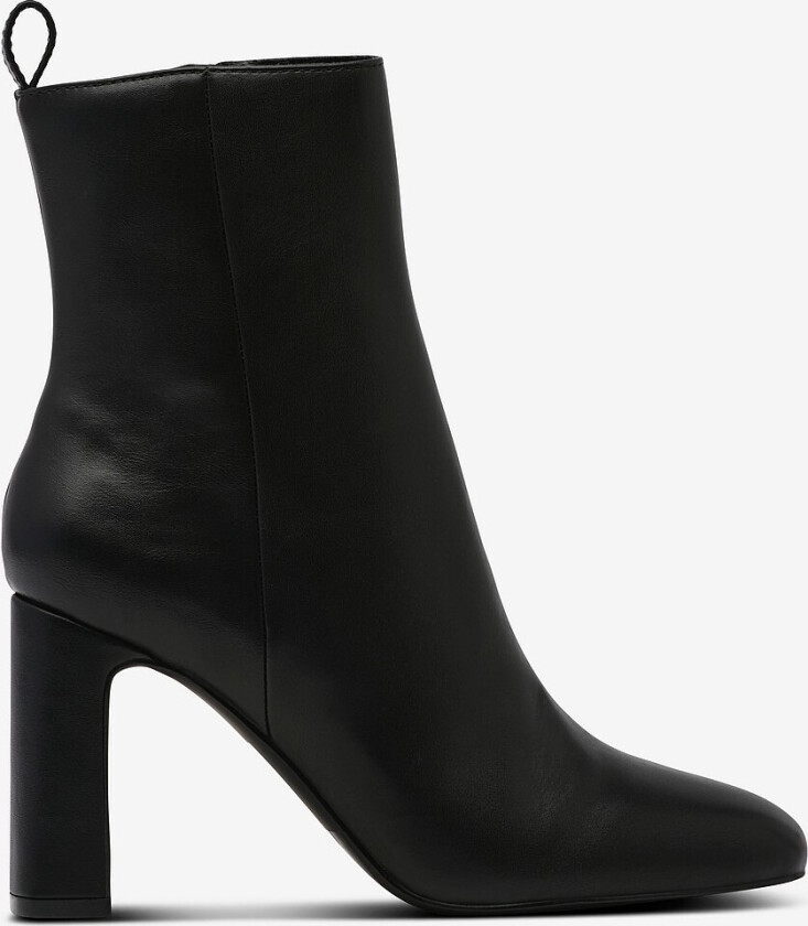 Boots Adelisa Bootie - Svart