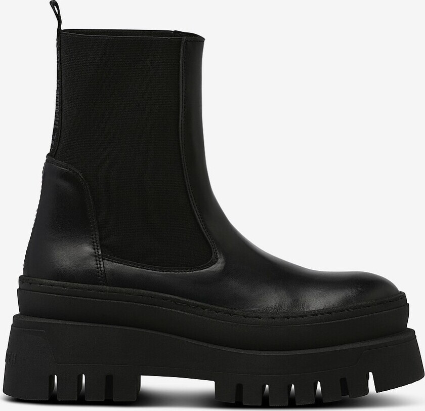 Boots Cassandra Bootie - Svart