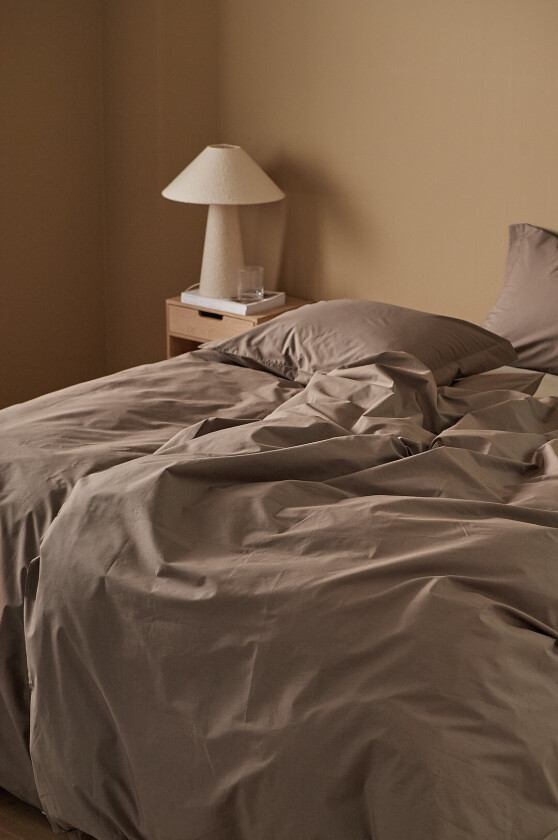 Sengesett Crystal i bomullspercale 2 eller 3 stykker - Brun