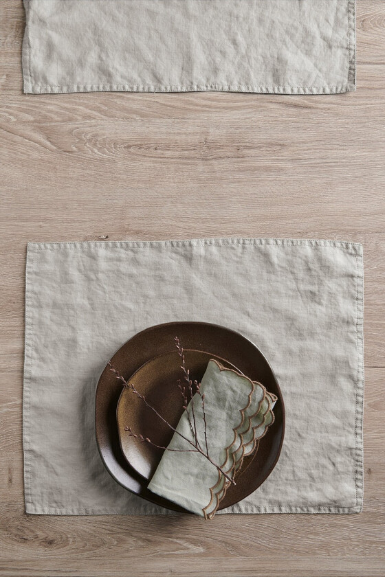 Bordbrikke Malva 2-pk i 100% lin - Beige