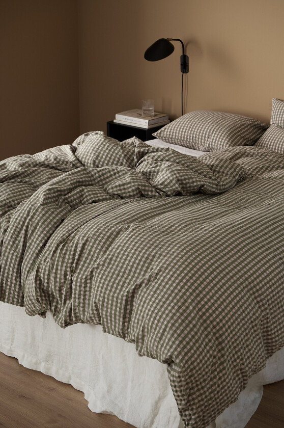 Sengesett Nell Check i krepp, 2 eller 3 deler - Flerfarget