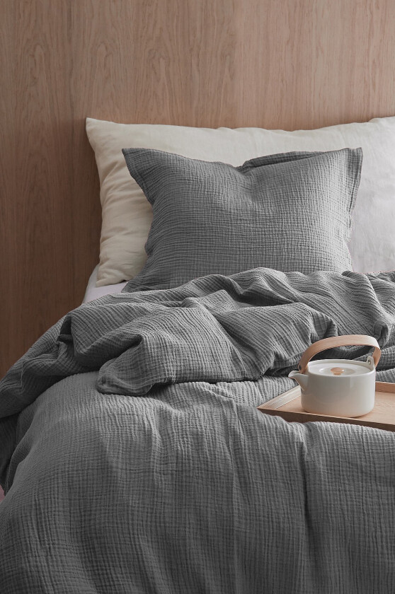 Sengesett Candela i musselin, 2 eller 3 dele - Grå