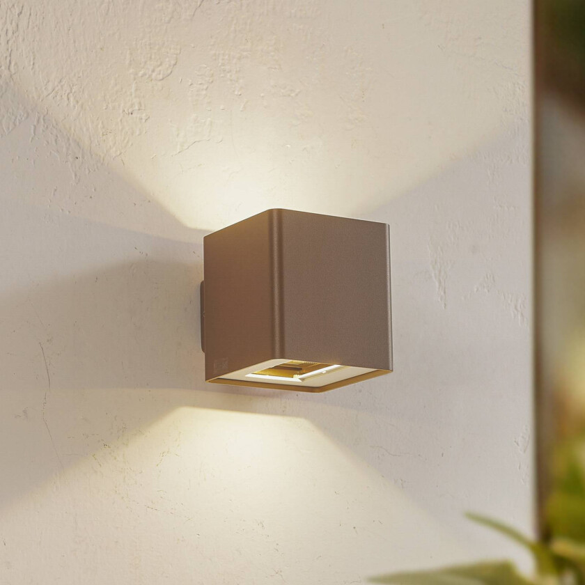 Lucande utendørs LED-vegglampe Aaron, bronse, aluminium, opp/ned