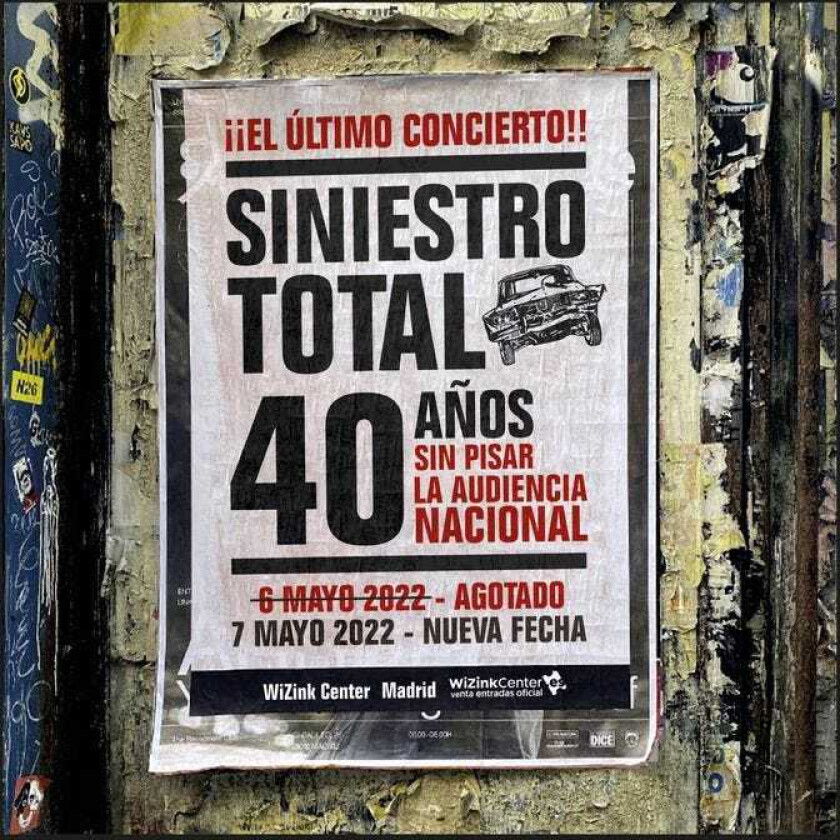 Bilde av Siniestro Total 40 Anos Sin Pisar La Audiencia LP/Vinyl