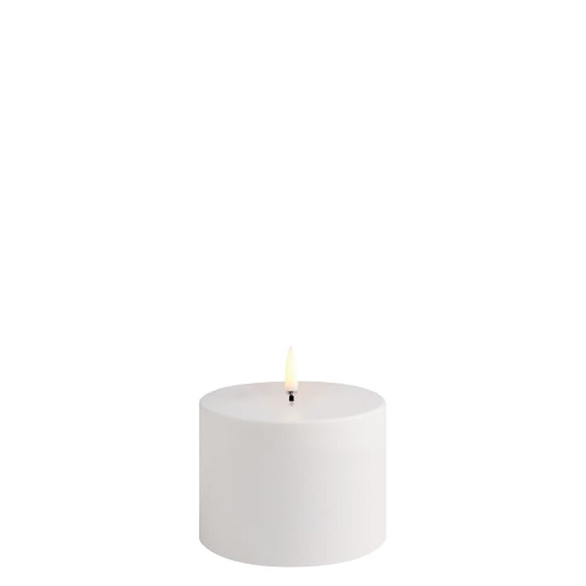 - Outdoor LED pillar candle - White - 10,1x7,8 cm (UL-OU-WH10178)