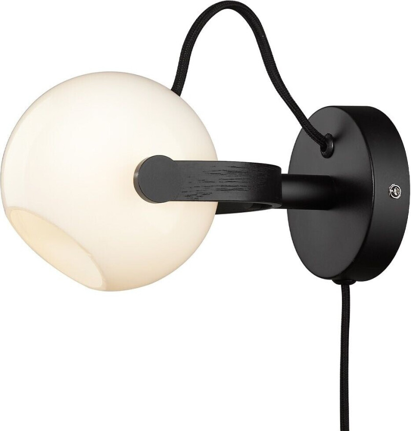 - D.C Vegglampe Ø12 Opal