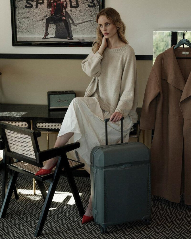 Zeleste Sett med harde trillekofferter 55+66+76 cm GhostGREY