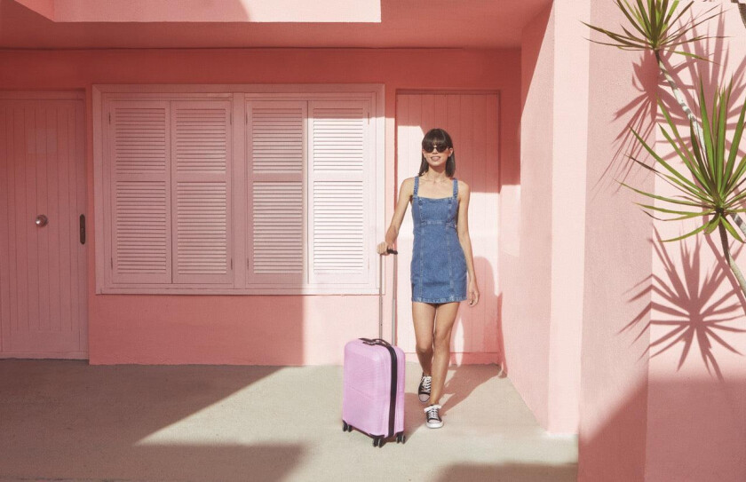 Airconic kabinkoffert med 4 hjul 55 cm Pink Lemonade