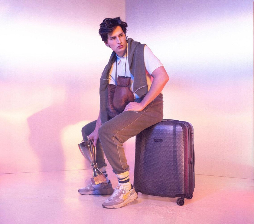 GTO 5.0 Hard utvidbar medium koffert 65 cm FrozenBlack