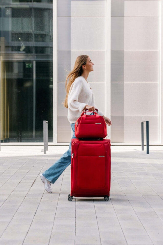 D'Lite lett myk utvidbar medium koffert 71 cm Chili Red