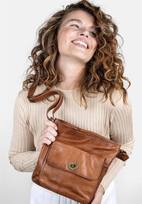 Kay Urban skulderveske i skinn Walnut
