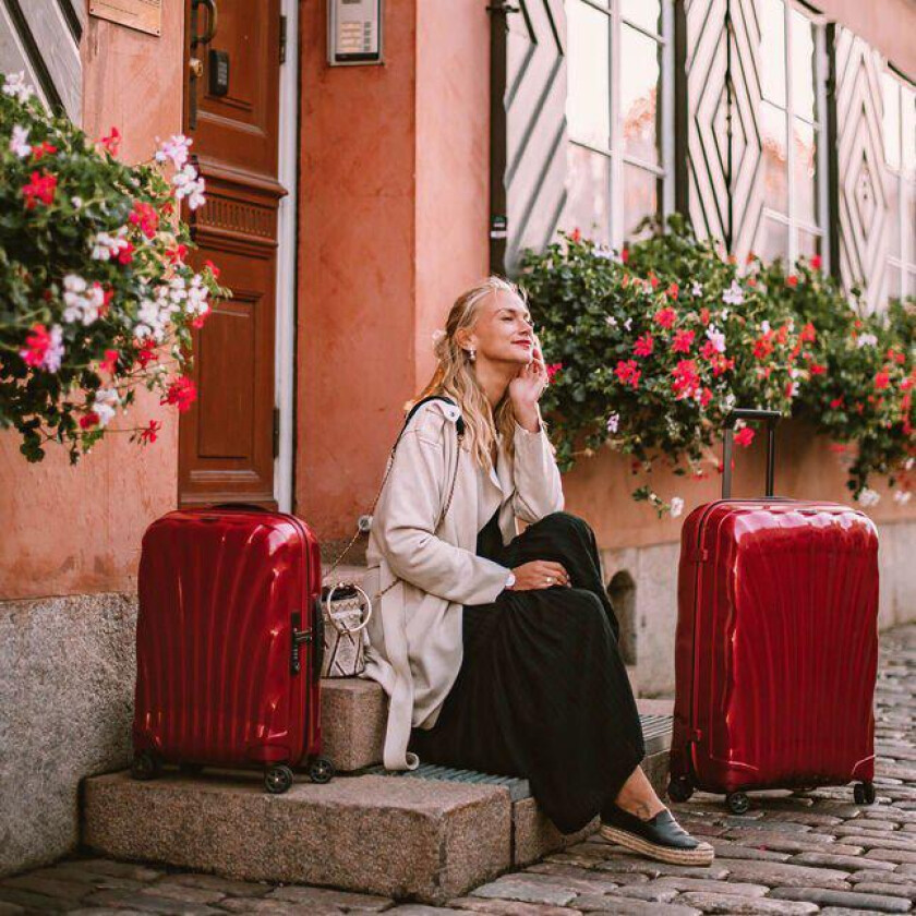 C-Lite Ultralett hard utvidbar kabinkoffert 55 cm/42 L Rød