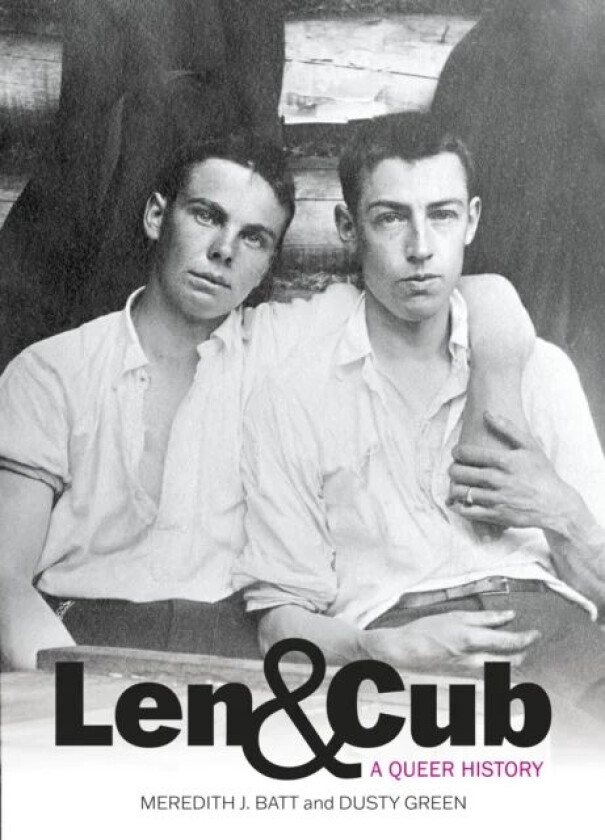 Len & Cub av Meredith Batt, Dusty Green