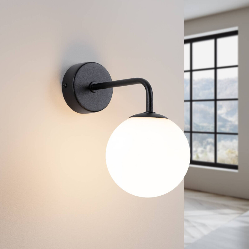 Vegglampe Astral, svart, utspring 22 cm, stål/glass